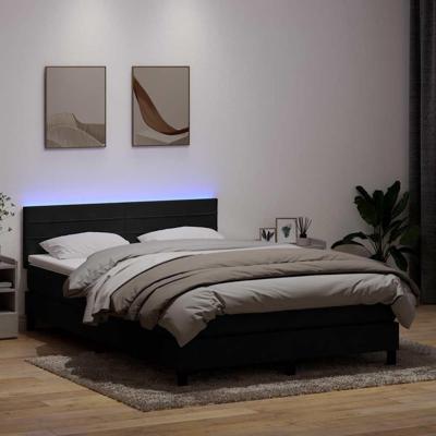 Boxspring met matras en LED fluweel zwart 140x210 cm