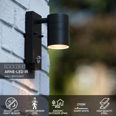 Lucide ARNE-LED IR - Wandspot / Wandlamp Binnen/Buiten - Ø 6,3 cm - LED - GU10 - 1x5W 2700K - IP44 - Beweging & dag/nacht sensor - Zwart Lucide ARNE-LED IR - Wandspot / Wandlamp Binnen/Buiten - Ø 6,3 cm - LED - GU10 - 1x5W 2700K - IP44 - Beweging & dag/nacht sensor - Zwart