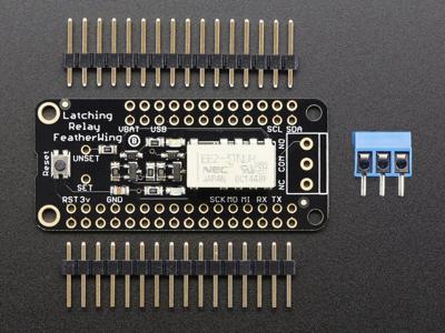 Adafruit FeatherWing Mini-relais met vergrendeling
