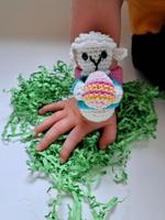 Haakpatroon byClaire Klaparmband Schaapje Jamie - thumbnail