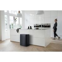 Brabantia Bo touch bin 60 liter matt black - thumbnail