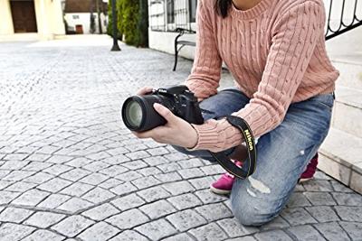 Nikon D7500 Kit + AF-S DX 18-140 ED VR