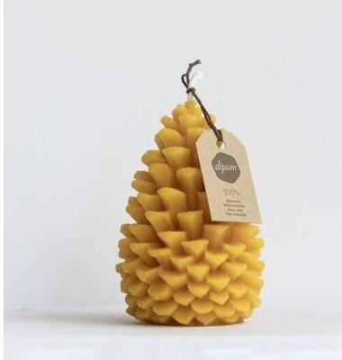 Bijenwaskaars in de vorm van een dennenappel - 1 kaars