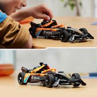 LEGO® TECHNIC 42169 NEOM McLaren Formula E racewagen - thumbnail