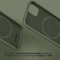 Accezz Liquid Silicone Backcover met MagSafe iPhone 16 Telefoonhoesje - thumbnail