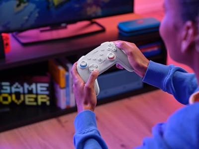 Trust GXT 1246W MUTA Bluetooth Gamepad Wit Trust GXT 1246W MUTA Bluetooth Gamepad Wit