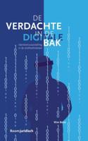 De verdachte in de bak (Paperback) - thumbnail