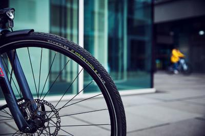SCHWALBE draadband marathon e-plus perf 40-622 +r zwart