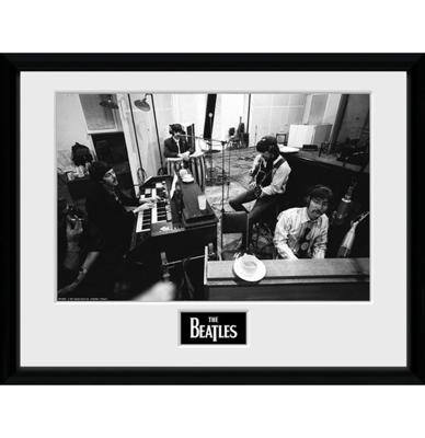The Beatles: Studio Sgt. Peppers 30 x 40 cm Ingelijste Print The Beatles: Studio Sgt. Peppers 30 x 40 cm Ingelijste Print