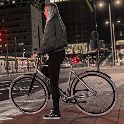Axa Koplamp greenline usb on/off 25 lux