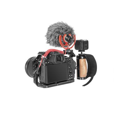 SmallRig 2913 Wooden Mini Side Handle (1/4”-20 Screws) - thumbnail