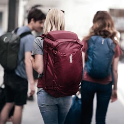 Thule Landmark 60L Womens backpack (Basiskleur: rood)
