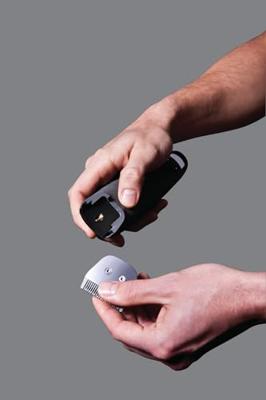 Remington HC5880 onverwoestbare tondeuse, schokbestendig, zelfslijpende messen van Japans staal, dubbele lithiumbatterij