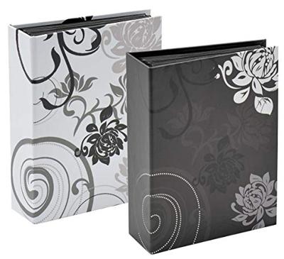 walther+ design MA-201 MA-201 Fotoalbum (b x h) 16.5 cm x 12.5 cm Diverse kleuren 100 bladzijden walther+ design MA-201 MA-201 Fotoalbum (b x h) 16.5 cm x 12.5 cm Diverse kleuren 100 bladzijden