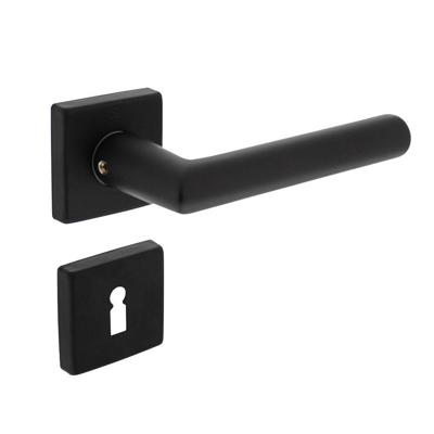 Deurkruk Broome op rozet 50x50x10 mm + 7mm nokken met sleutelplaatjes zwart