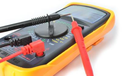 Skytronic digitale multimeter met 32 meetbereiken