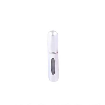 Portable mini aluminium hervulbare parfum fles spray lege cosmetische containers verstuiver capaciteit: 5ml (zilver)