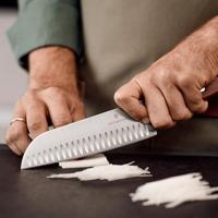 Victorinox 6.8520.17G Santoku mes Esdoorn - thumbnail