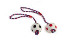 Rubber foam bal aan slingerkoord hondenspeeltje 30 cm - thumbnail