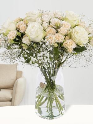 Gemengd trosrozen boeket wit/crème Gemengd trosrozen boeket wit/crème