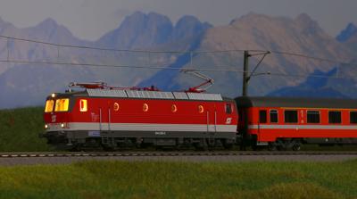 Piko H0 51620 H0 elektrische locomotief Rh 1044 van de ÖBB