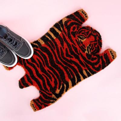 Floor mat in animal design, tiger