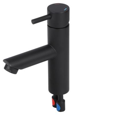 Differnz kraan koud/warm kraan recht mat zwart Differnz kraan koud/warm kraan recht mat zwart