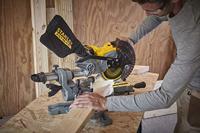 Stanley FATMAX SFMCS701M1 V20 18V Accu Afkortzaag | 190mm | 1x4.0Ah Accu - SFMCS701M1-QW - thumbnail