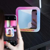 Online Isn't Real spiegel - thumbnail