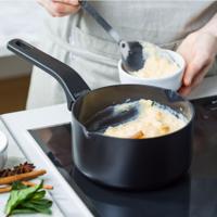 Greenpan Essence perforated base steelpan met keramische antikleeflaag met 2 tuiten 16 cm - thumbnail