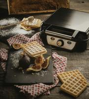 Camry CR 3025 wafelijzer 4 wafel(s) Zwart 1500 W - thumbnail