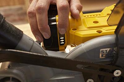 Stanley FATMAX SFMCS701M1 V20 18V Accu Afkortzaag | 190mm | 1x4.0Ah Accu - SFMCS701M1-QW Stanley FATMAX SFMCS701M1 V20 18V Accu Afkortzaag | 190mm | 1x4.0Ah Accu - SFMCS701M1-QW