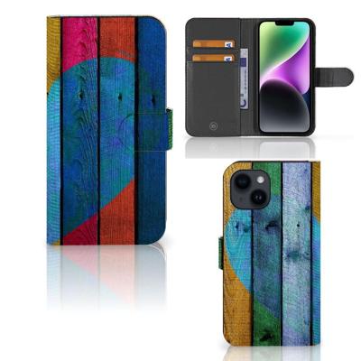 iPhone 15 | Book Style Case | Wood Heart - Cadeau voor je Vriend