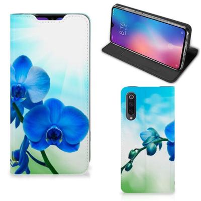 Xiaomi Mi 9 Smart Cover Orchidee Blauw - Cadeau voor je Moeder Xiaomi Mi 9 Smart Cover Orchidee Blauw - Cadeau voor je Moeder