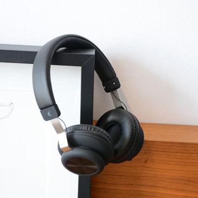 Ksix draadloze hoofdtelefoon met geïntegreerde microfoon, speeltijd: 6 uur, zwart Ksix draadloze hoofdtelefoon met geïntegreerde microfoon, speeltijd: 6 uur, zwart