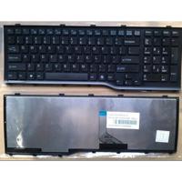 Notebook keyboard for Fujitsu Lifebook AH532 A532 N532 NH532 - thumbnail