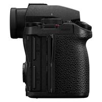 Panasonic Lumix DC-S5 IIX + Lumix S 24-105mm F/4.0 Macro OIS - thumbnail