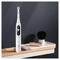 Oral-B iO - 7n - Elektrische Tandenborstel Wit Powered By Braun - thumbnail