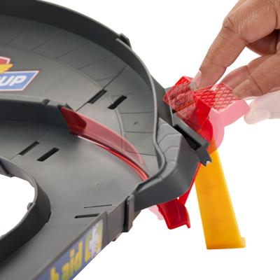 Disney Pixar Cars NASCAR baanwisselrace speelset