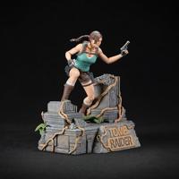 Dark Horse Tomb Raider: Lara Croft PVC Statue - thumbnail