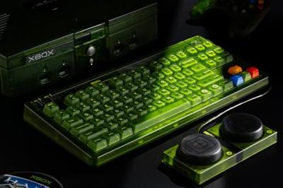 8BitDo Retro 87 Mechanical Keyboard - Xbox Edition