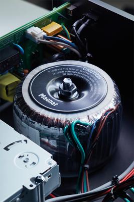 Magnat MC 400 - Netwerkspeler 40 W, 2.0 ch. stereo, zwart