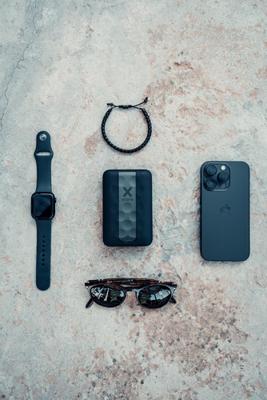 Xtorm uel Series 5 Power Pack wireless magnetic 10000 mAh Powerbank Zwart - thumbnail