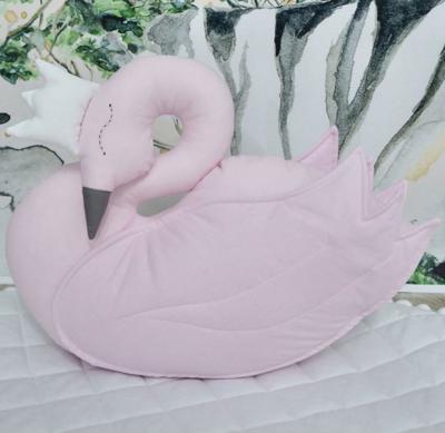 Dolly Kussen Zwaan Roze