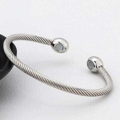 Europa en Amerika stijl vrouwelijke Brass-plating juwelen zilver knoflook magnetische gezondheid Open Bracelet maat: 8mm*17cm(Silver)
