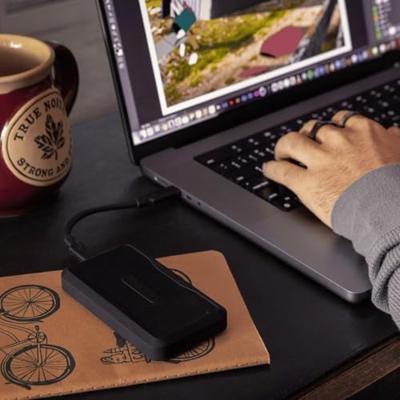 Glyph Atom Pro 2TB NVMe SSD Thunderbolt 3