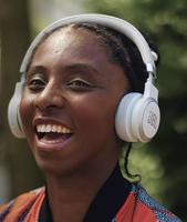 JBL Live 670 NC Draadloze On-Ear-Koptelefoon met Noise Cancelling-technologie en een batterijlevensduur tot 65 uur, in wit - thumbnail