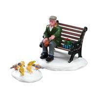Kerstfiguur Feeding pigeons LEMAX - Lemax - thumbnail