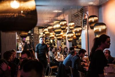 Think Paper Hanglamp Baggy 290 Ø 29 cm bruin Think Paper Hanglamp Baggy 290 Ø 29 cm bruin