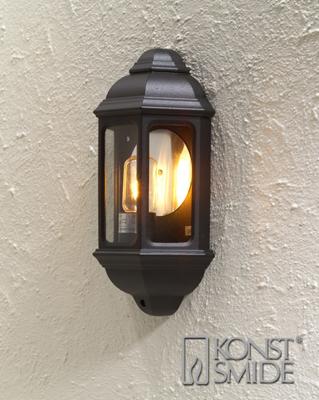 KonstSmide Muurlamp Cagliari klassiek mat zwart 7011-750
